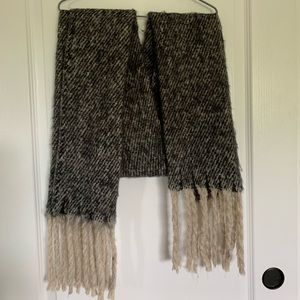 Chunky Knit Scarf Dark